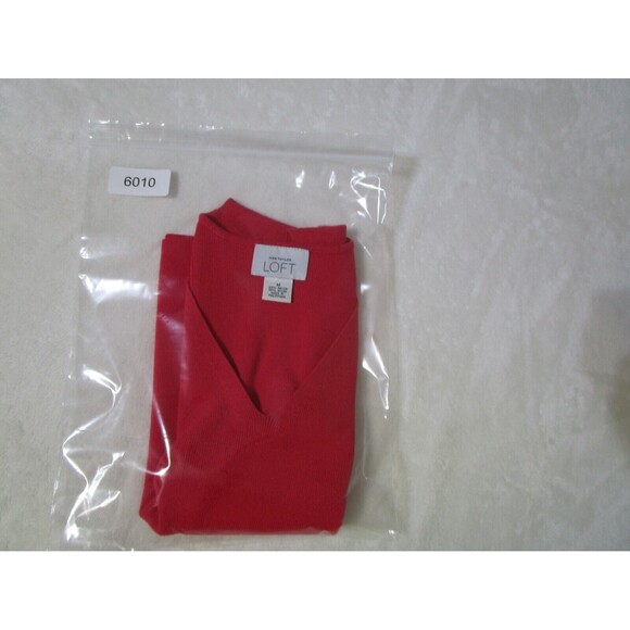 Ann Taylor Loft Womens Knit Top Size M Red Sleeveless V-Neck - Picture 9 of 9